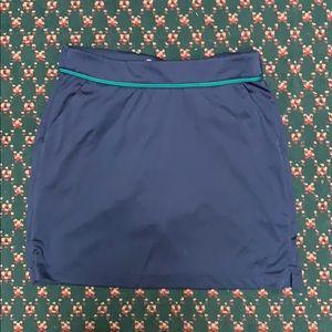 Women’s Greg Norman skirt